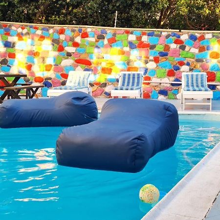 African Groove Camps Bay ケープタウン エクステリア 写真