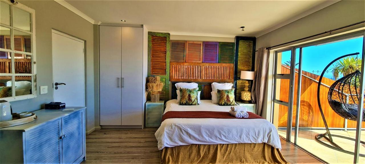 African Groove Camps Bay ケープタウン エクステリア 写真