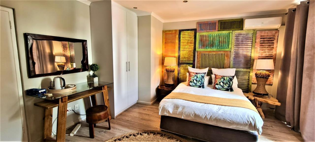 African Groove Camps Bay ケープタウン エクステリア 写真