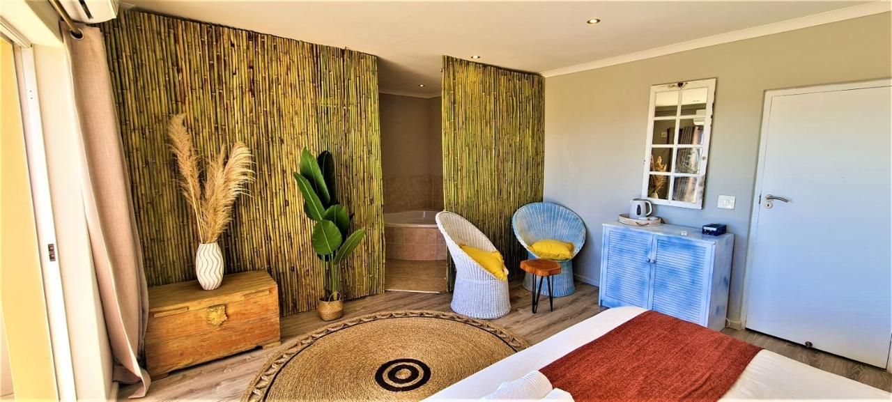African Groove Camps Bay ケープタウン エクステリア 写真