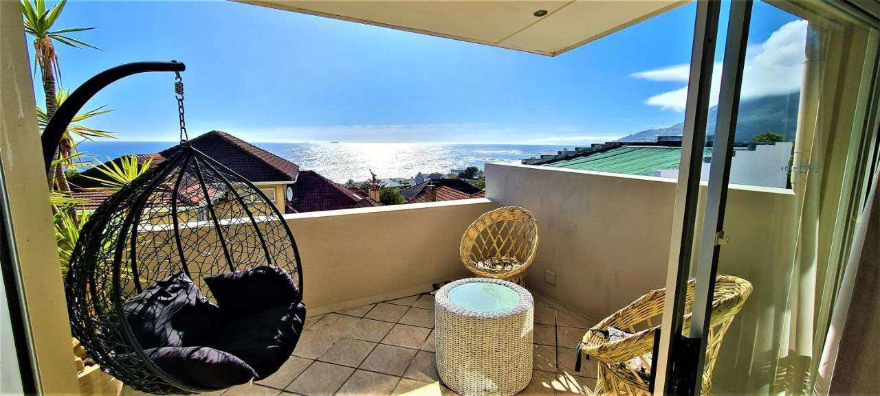 African Groove Camps Bay ケープタウン エクステリア 写真